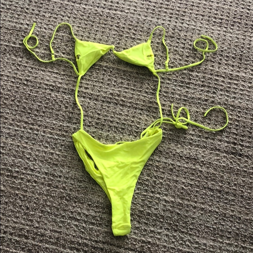 Bathing suit